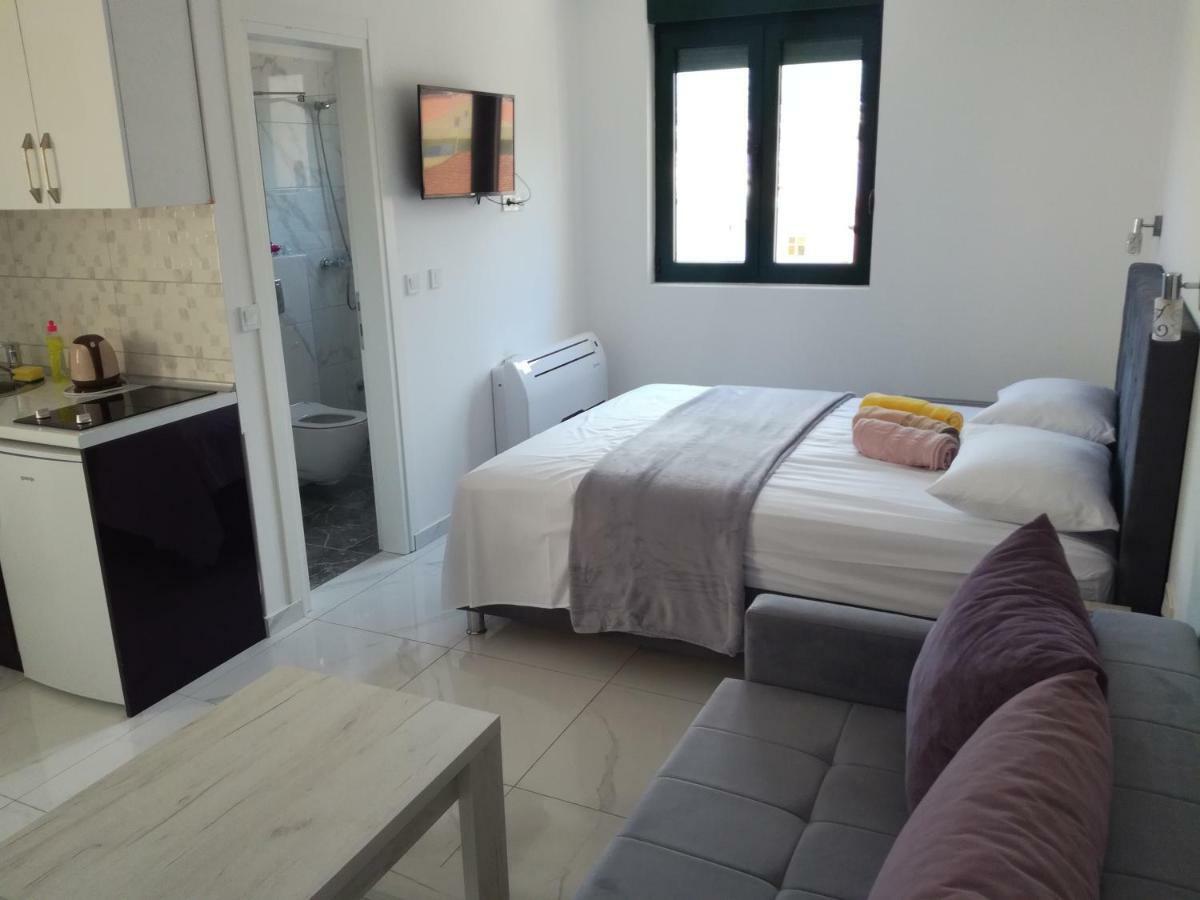 Appartement Olea à Tivat Extérieur photo