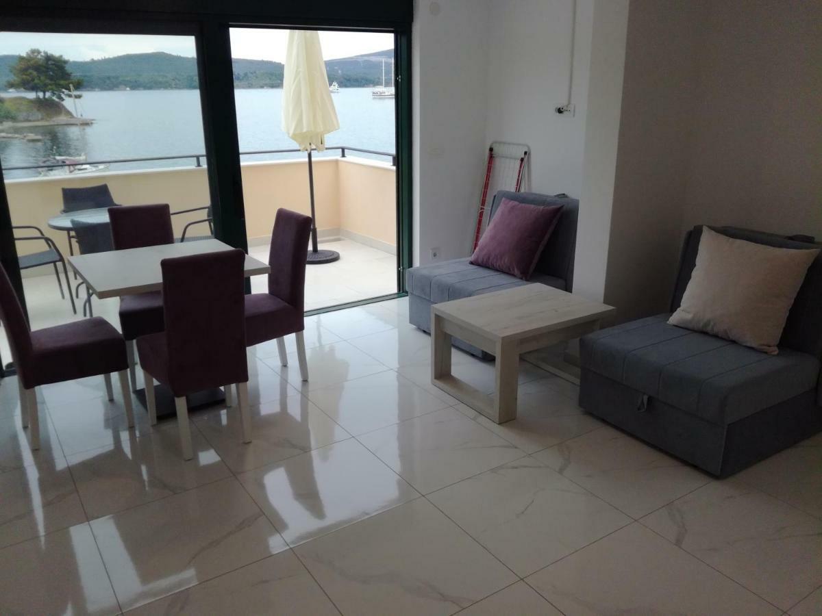 Appartement Olea à Tivat Extérieur photo